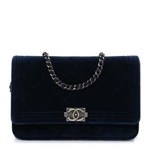 Chanel Velvet Quilted Boy Wallet On #240749C16B